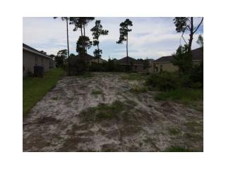 139 Briarcliff Cir, Sebastian, FL 32958-8690