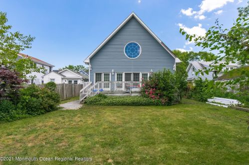 1611 Pine Tree Way, Belmar, NJ 07719-3152