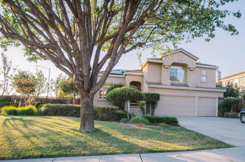 2671 Remington Ct, Morgan Hill, CA 95037-7612