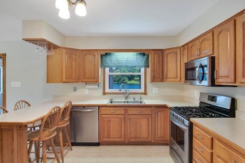 12323 White Oak Dr, Crown Point IN  46307-8420 exterior