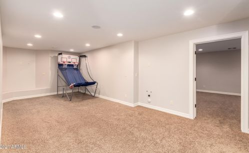 2710 Cattle Dr, Gilbert AZ  85297-8116 exterior