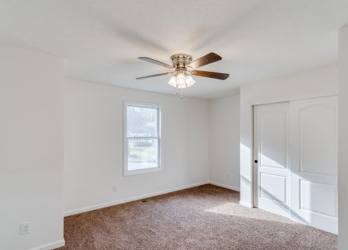 450 Pickett Dr, Covington KY  41011-1861 exterior