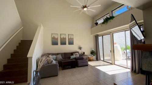 517 Marina Dr, Gilbert AZ 85233-6613 exterior