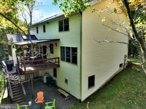 826 Pinewood Dr, Primrose PA 17901-9544 exterior