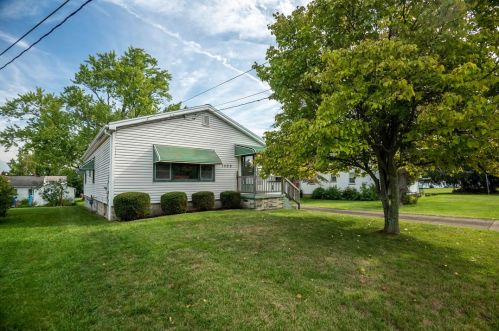 1099 Haig St, Hermitage PA  16146-2856 exterior