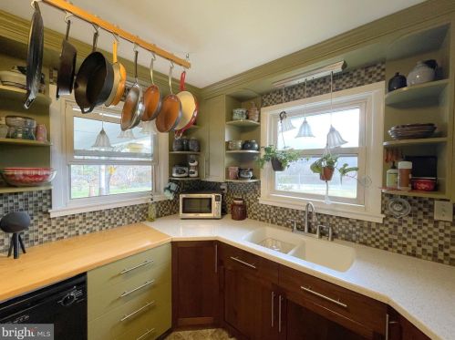 248 Hill Top Ct, Richmond National Battlefiel VA  22835-7135 exterior