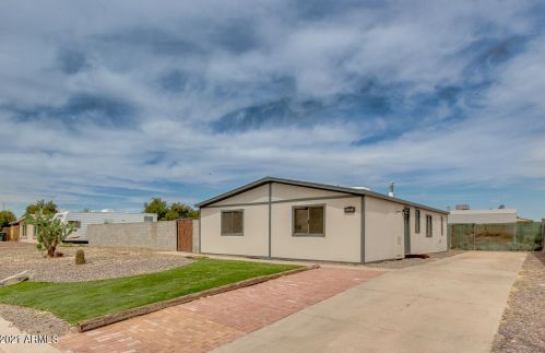 3814 Quail Ave, Glendale, AZ 85308-2009