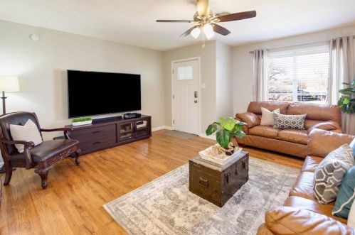 2011 Wilhelm Dr, Bryan TX 77803-6012 exterior