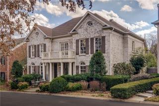 27 Bosley Oaks, Nashville, TN 37205-5008