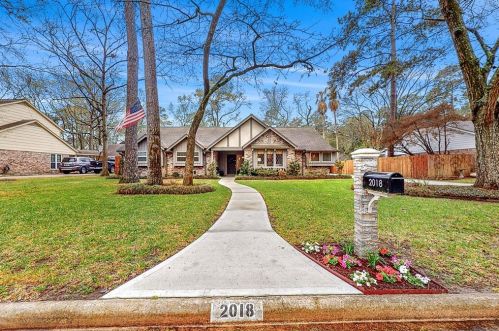 2018 Thousand Pines Dr, Humble, TX 77339-3118