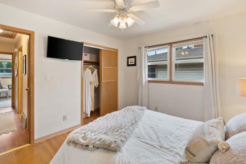 1339 93, Milwaukee WI 53214-4266 exterior