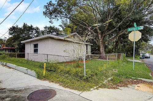 634 9th St, Lakeland, FL 33805-4377