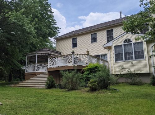 10 Doral Blvd, Washington NJ  07882-1553 exterior