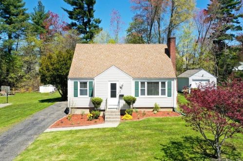 96 Tobey Ave, Windsor, CT 06095-3726