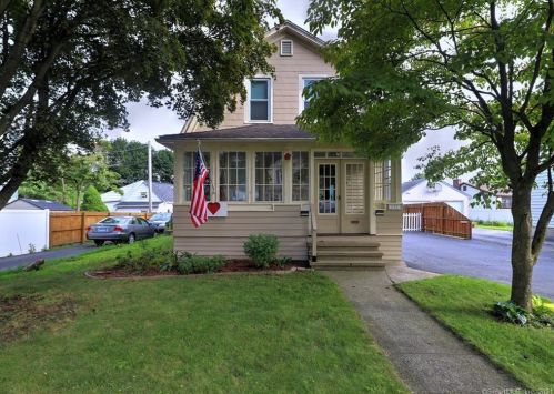137 Wood Ave, Stratford, CT 06614-3924