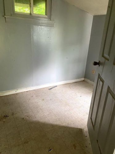 4570 Hamilton Ave, Cincinnati OH  45223-1777 exterior