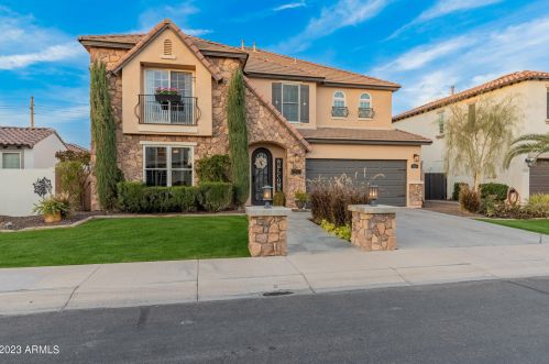 2228 Wisteria Dr, Chandler, AZ 85286-2305