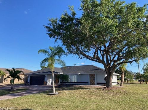 2130 30th St, Cape Coral, FL 33914-3962