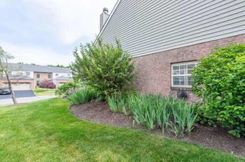 7082 Clubview Dr, Bridgeville PA  15017-1097 exterior