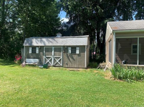 43 Van Wyck Dr, Poughkeepsie NY  12601-1518 exterior