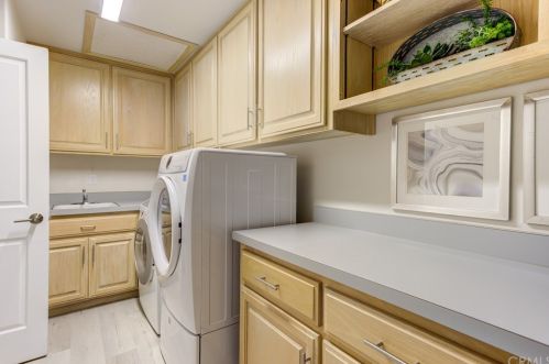 462 Mercedes Ln, Pismo Beach CA  93420-2658 exterior
