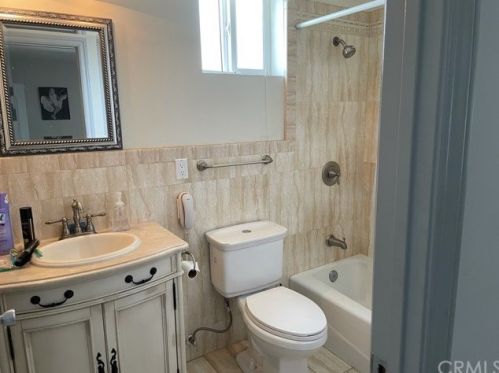 14471 Lyndon St, Garden Grove CA  92843-4638 exterior