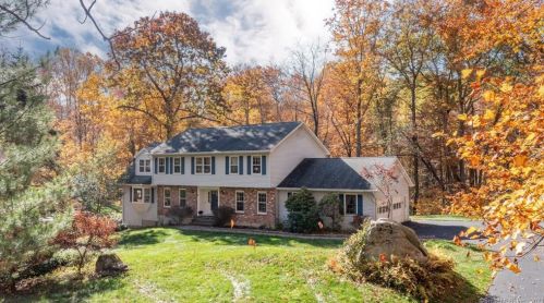 9 Brookwood Rd, Danbury, CT 06812-3920