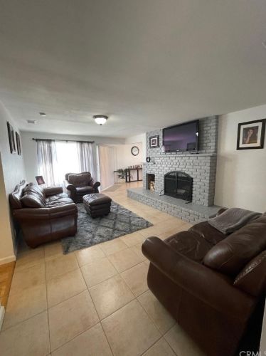 1426 Beacon Ave, Anaheim, CA 92802-1718
