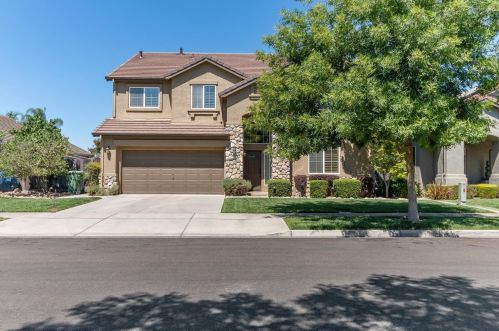 4533 Visions Dr, Turlock CA  95382-8332 exterior