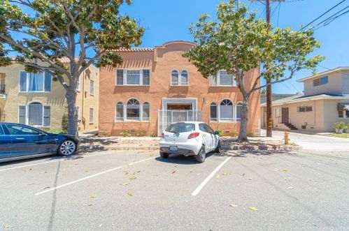 126 Esperanza Ave, Long Beach, CA 90802-8218