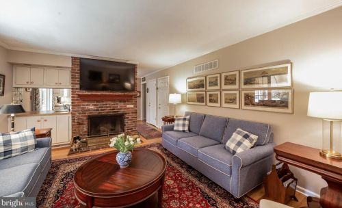 709 Malin Rd, Newtown Square PA  19073-2510 exterior