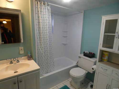 144 Old Country Rd, Huntington Station NY  11747-1814 exterior