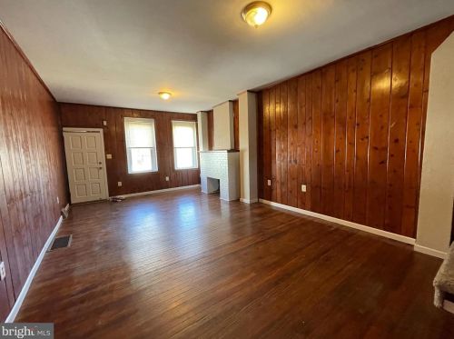 428 Hunter St, Gloucester NJ  08030-2017 exterior