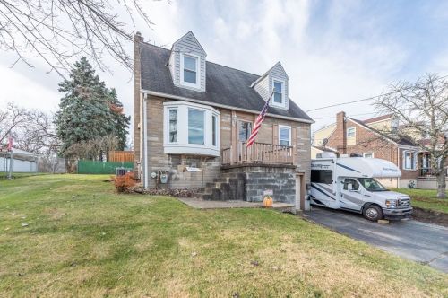 2419 Homestead Duquesne Rd, Pittsburgh, PA 15122-3515