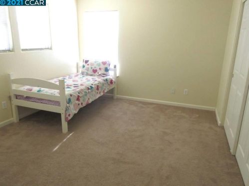 1337 Yosemite Cir, Oakley CA  94561-5205 exterior