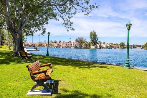 22112 Comanche Rd, El Toro CA  92630-3510 exterior