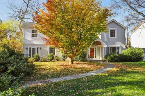 9 Avondale Rd, White Plains NY  10605-4101 exterior