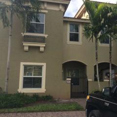 294 Lake Monterey Cir, Boynton Beach FL  33426-8442 exterior