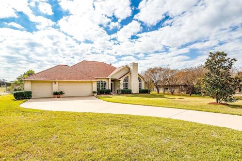 4020 Walnut Ln, Midlothian, TX 76065-6202