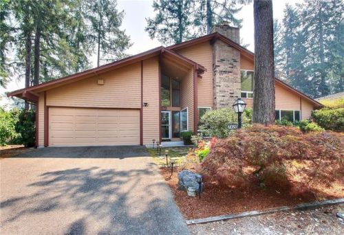 7420 Ruby Dr, Lakewood, WA 98498-5016