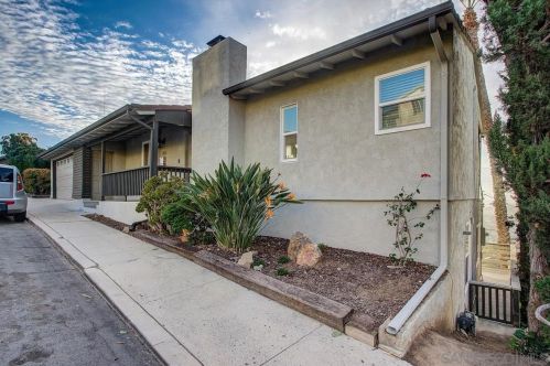 4360 Summit Dr, La Mesa, CA 91941-7843