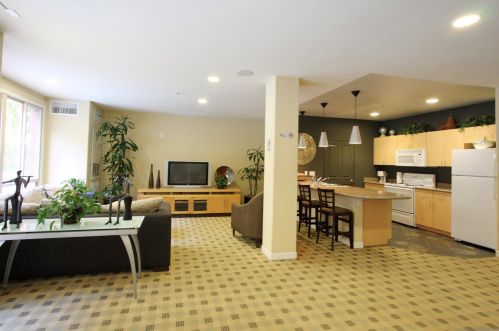 1501 Front St, San Diego CA  92101-2973 exterior