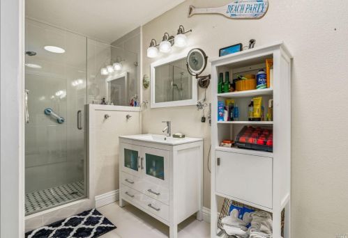 9591 Kristine Way, Windsor CA  95492-8889 exterior