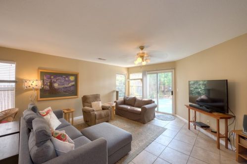 417 Peregrine Dr, Grayson CA  95363-9012 exterior