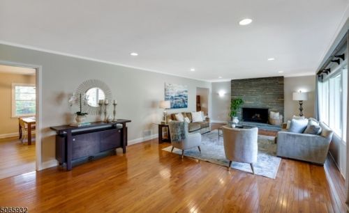 219 Crestwood Dr, South Orange, NJ 07079-1114