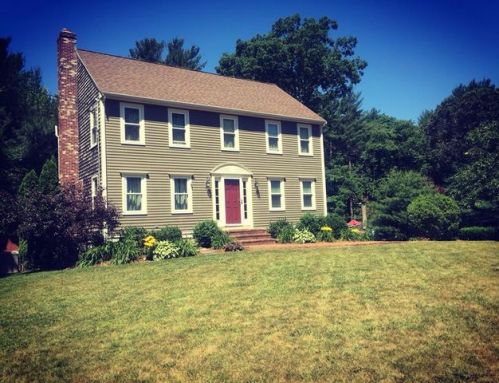 35 Glenwood Dr, East Bridgewater, MA 02324-3441