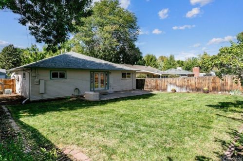 2824 Jackson St, Denver CO 80210-5639 exterior