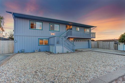 540 Newport Ave, Pismo Beach, CA 93433-1612