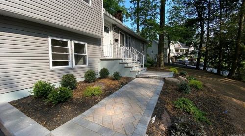 64 Green Rd, West Nyack NY  10994-2602 exterior
