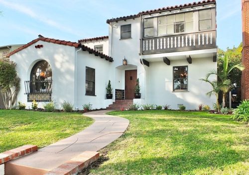 3915 Myrtle Ave, Long Beach, CA 90807-3517